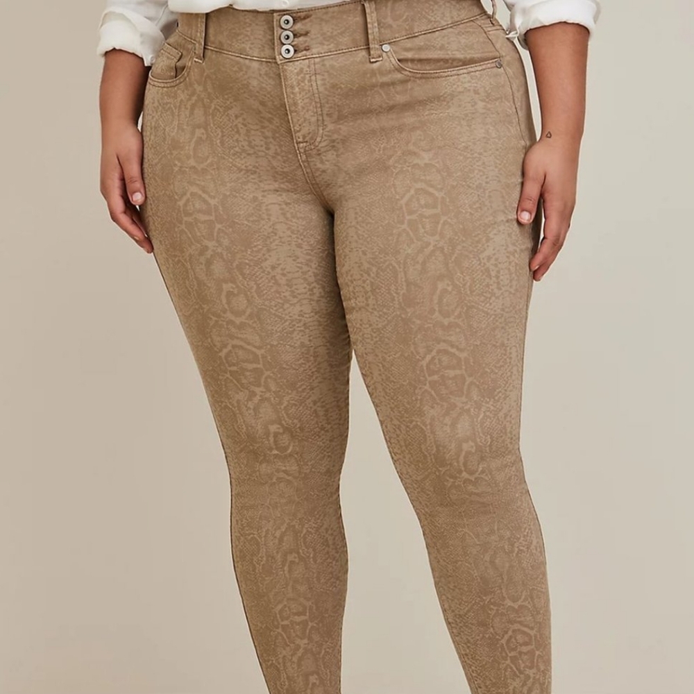 Torrid Tan Jeggings with Stretchy Fit and Textured Design